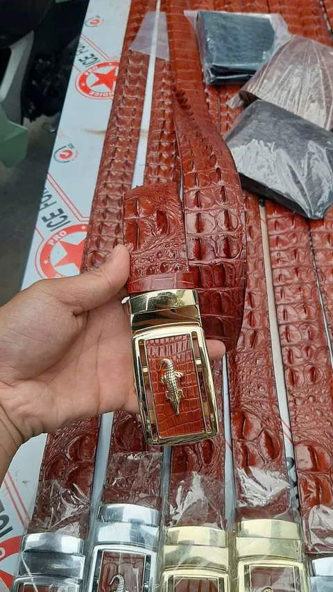 Thắt lưng da cá sấu